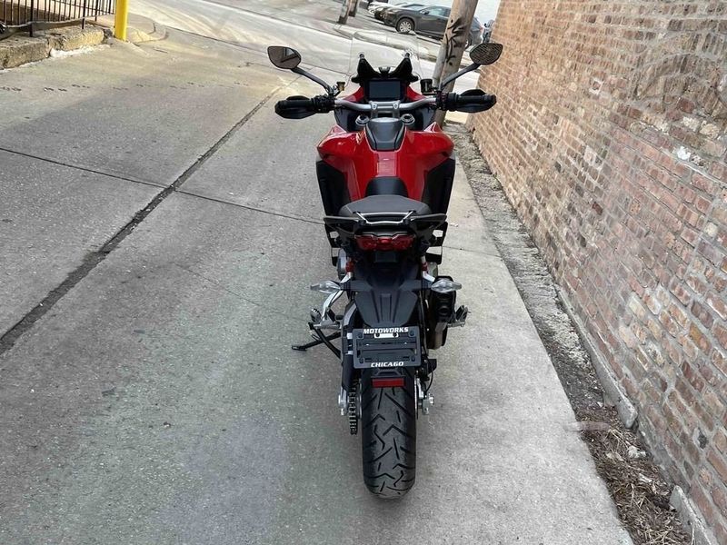 2022 Ducati Multistrada V4 S Red / Alloy Wheels  Image 2