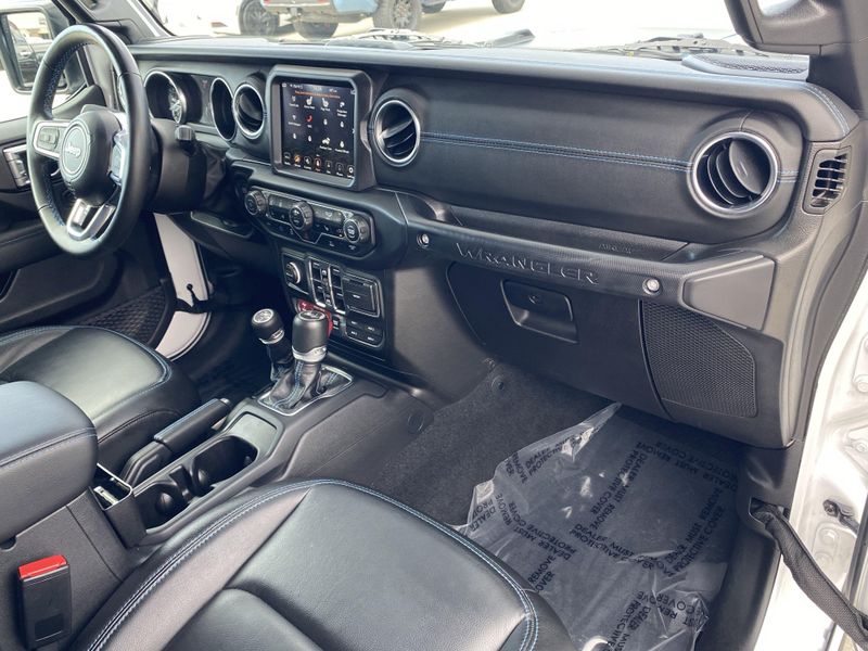 Used 2023 Jeep Wrangler 4xE Rubicon 4xeImage 9