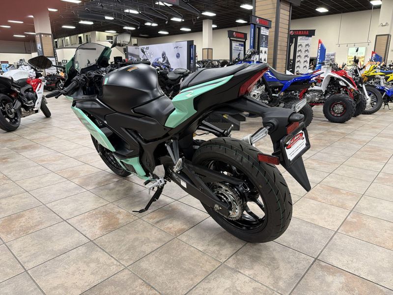New 2026 Yamaha YZF-R3 ABS Image 16