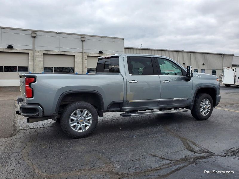 Used 2024 Chevrolet Silverado 2500HD High Country