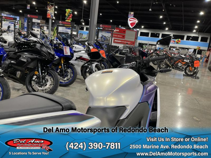 2025 Yamaha YZF-R3 ABS Image 22