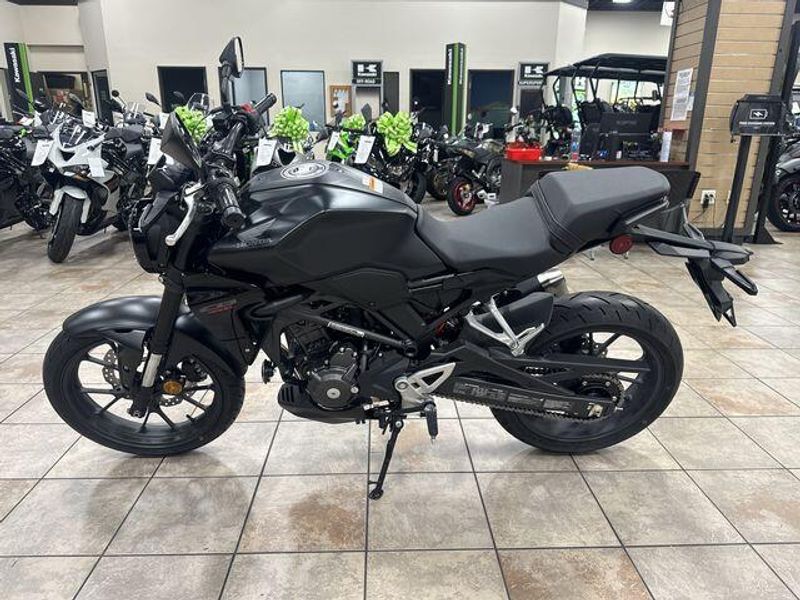 New 2025 Honda CB300R ABS Image 14