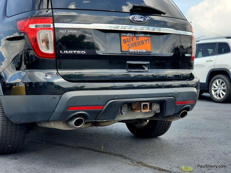 2014 Ford Explorer LimitedImage 13