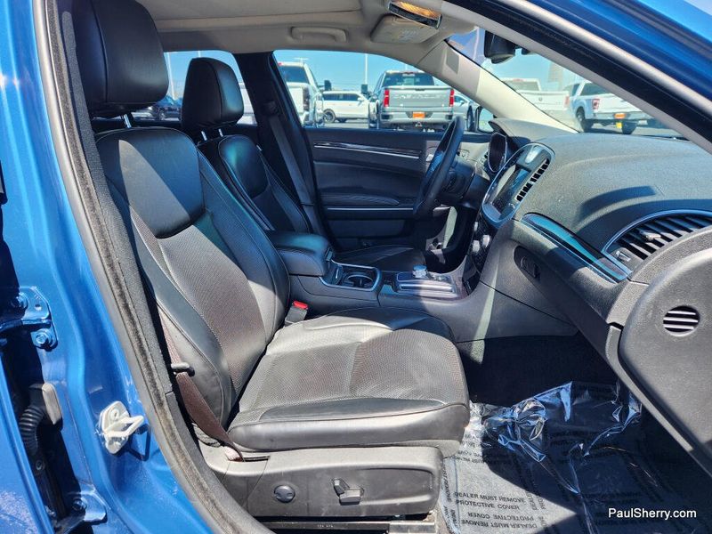 Used 2023 Chrysler 300 Touring L