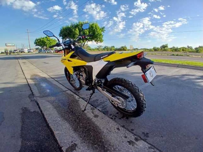 New 2025 Suzuki DRZ 4S BASE 