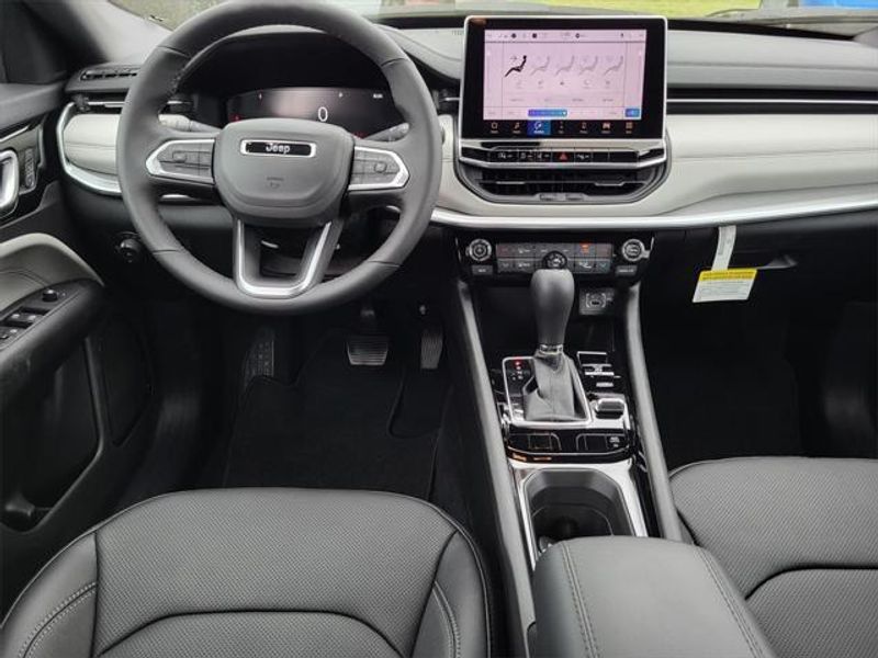 2025 Jeep Compass Limited 4x4Image 31
