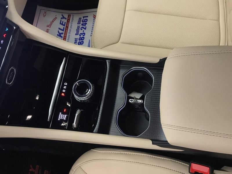 New 2026 Jeep Grand Cherokee Limited 4x4Image 6