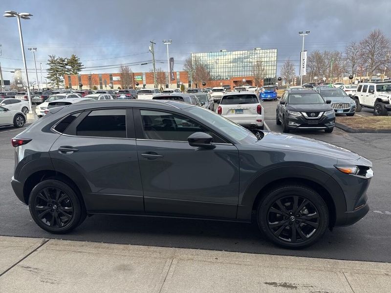 2024 Mazda CX-30 2.5 S Carbon EditionImage 3