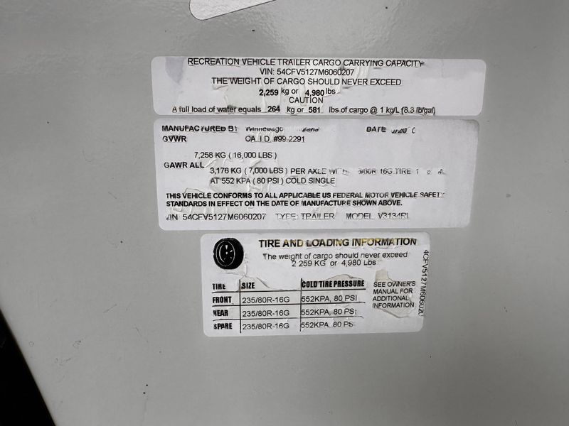 Used 2021 WINNEBAGO VOYAGE 3134RL Image 29