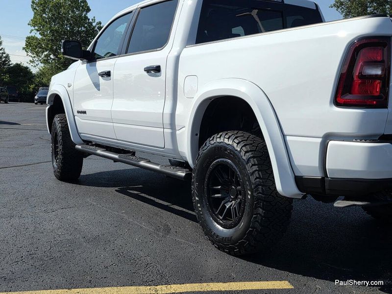 New 2026 RAM 1500 Laramie Crew Cab 4x4 5'7' Box