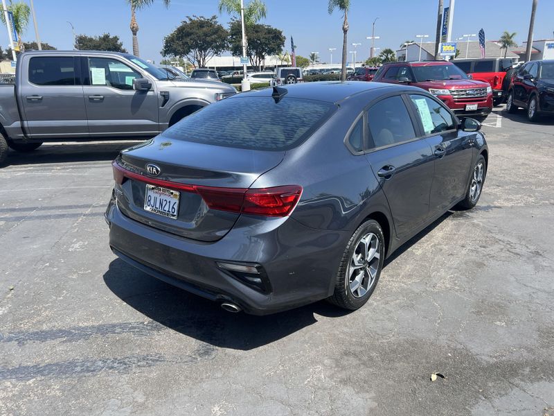 Used 2019 Kia Forte LXSImage 3