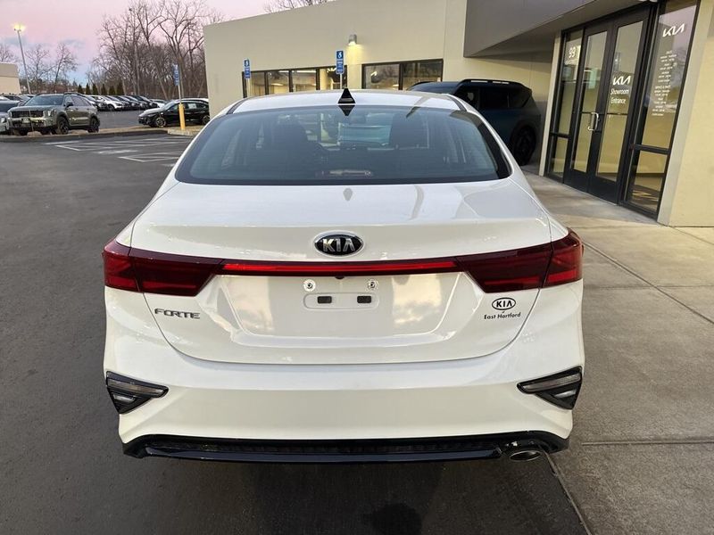 2021 Kia Forte LXSImage 5