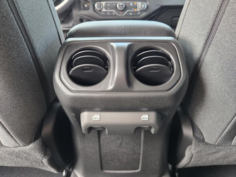 New 2026 Jeep Gladiator Sport S 4x4