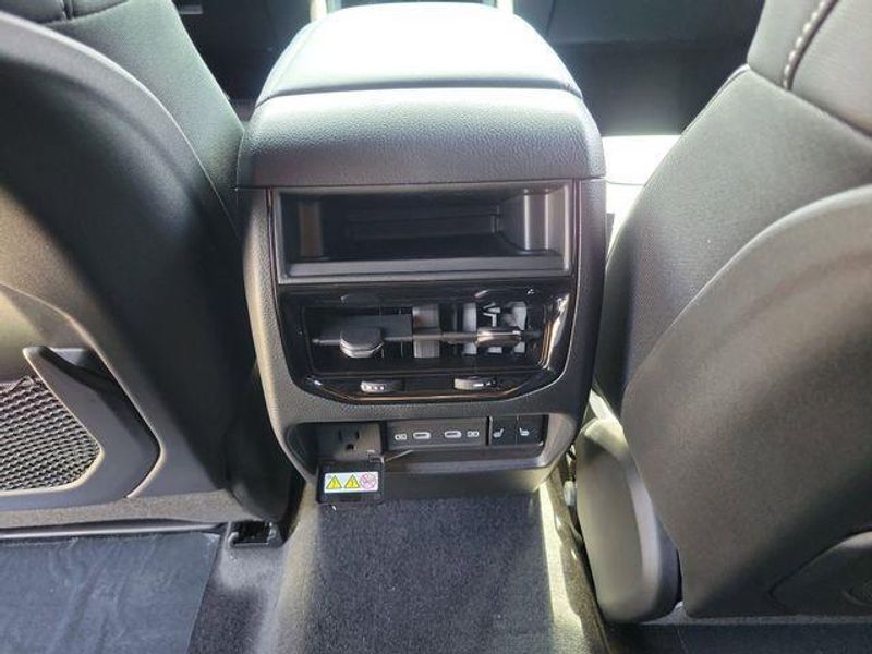 New 2026 Jeep Grand Cherokee Limited 4x4