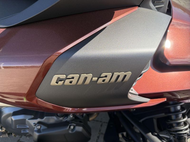 New 2026 Can-Am SPYDER F3 LIMITED SPECIAL SERIES (SE6) Image 28