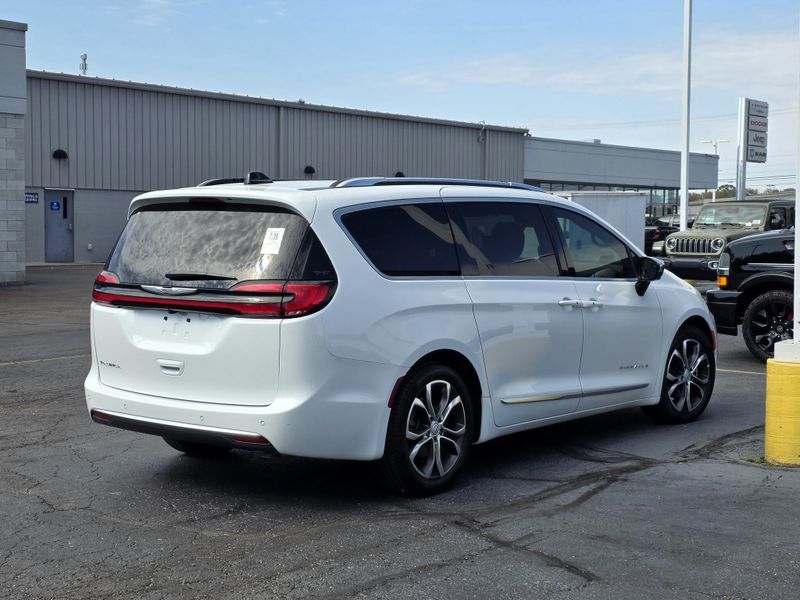 Used 2026 Chrysler Pacifica Pinnacle