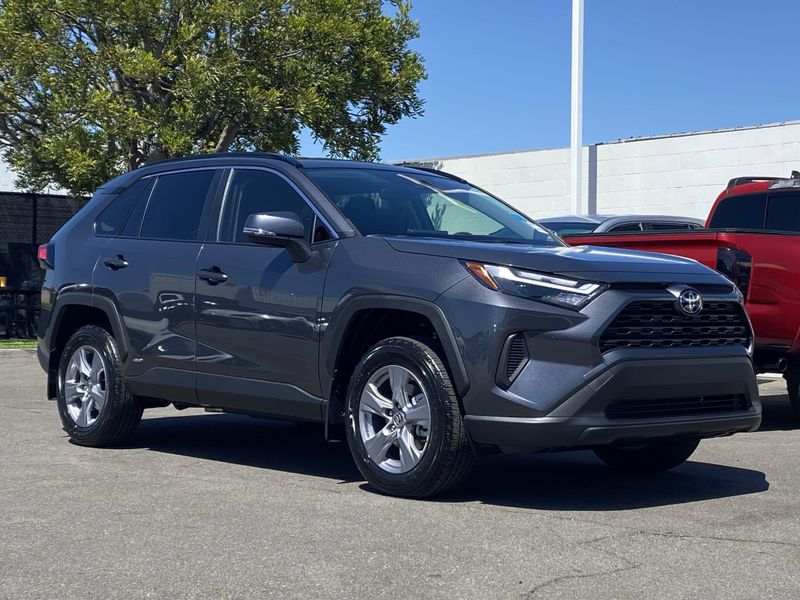 New 2025 Toyota RAV4 Hybrid LEImage 2