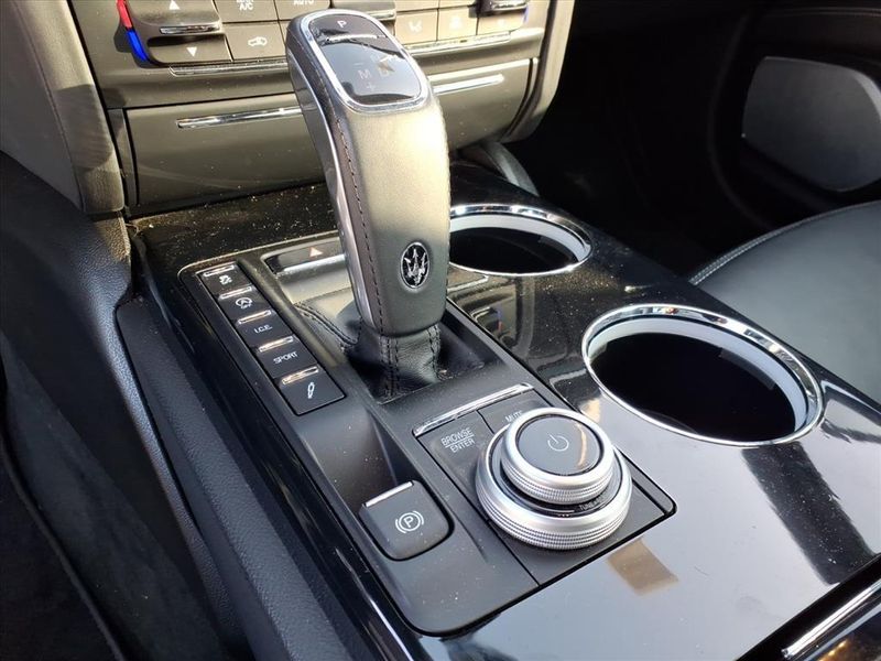 Used 2022 Maserati Quattroporte ModenaImage 25