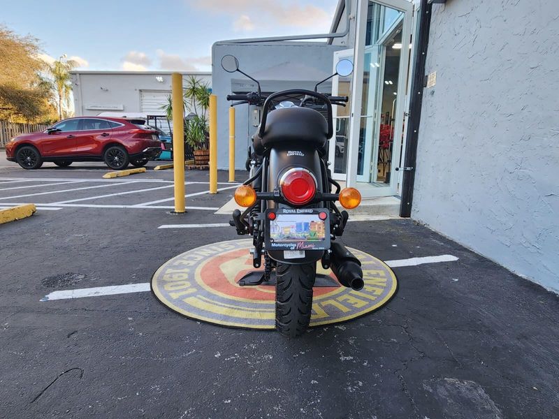 New 2024 Royal Enfield CLASSIC 350 Image 8