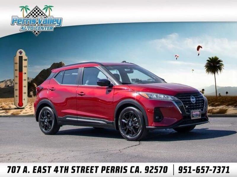 Used 2022 Nissan Kicks SRImage 1