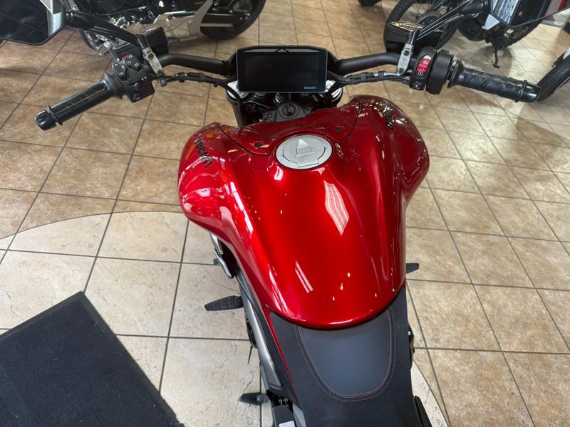 New 2026 Ducati X DIAVEL V4 Image 17