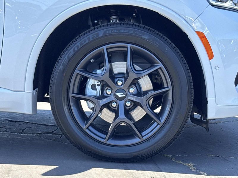New 2026 Dodge Durango Gt Plus Awd Hemi V8