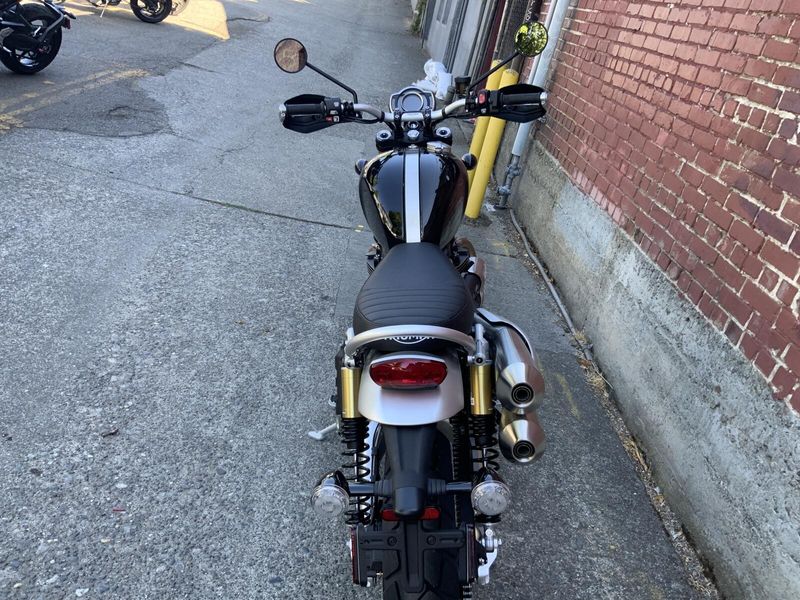 2025 Triumph SCRAMBLER 1200 XE