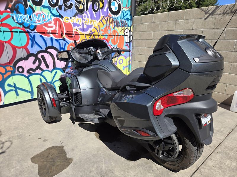 Used 2018 Can-Am SPYDER RT Image 7