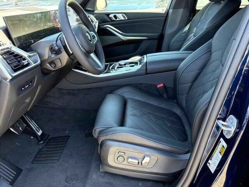 New 2026 BMW X5 sDrive40iImage 17
