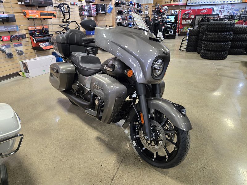 2025 Indian Motorcycle RoadmasterImage 1