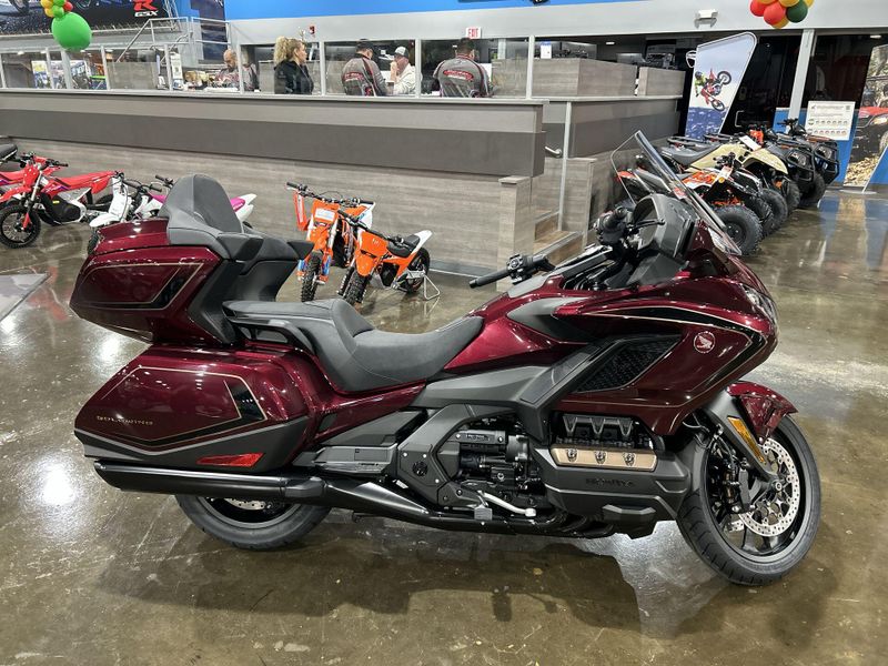 2025 Honda GOLDWING TOUR AIR BAG DCT  in a BORDEAUX RED METALLIC exterior color. Del Amo Motorsports of Redondo Beach (424) 390-7811 delamomotorsports.com 