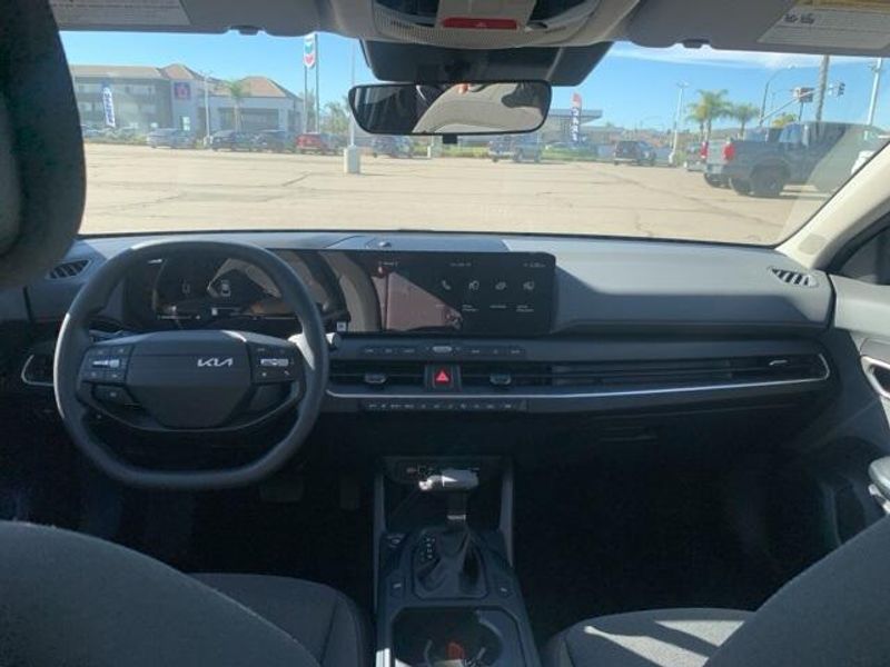 Used 2025 Kia K4 LXSImage 16