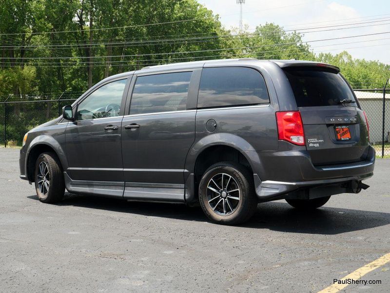 2018 Dodge Grand Caravan SXTImage 23