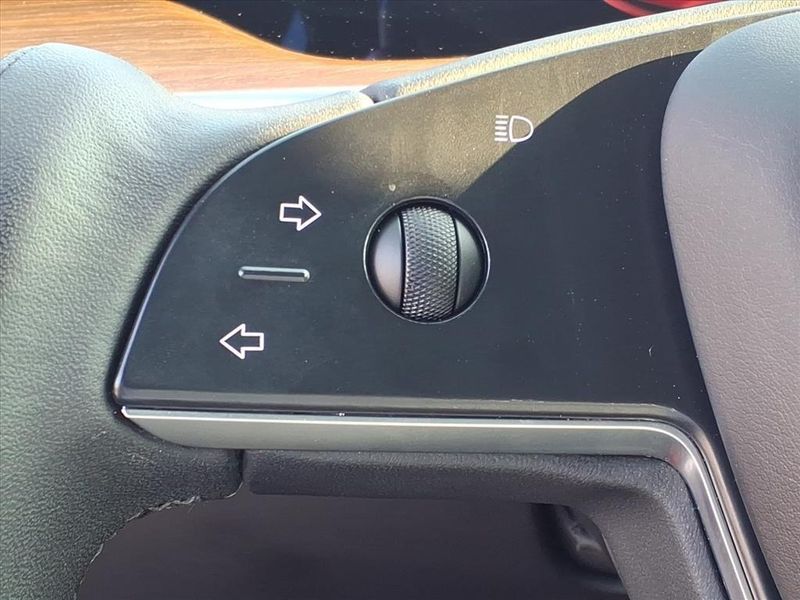 Used 2022 Tesla Model S PlaidImage 23
