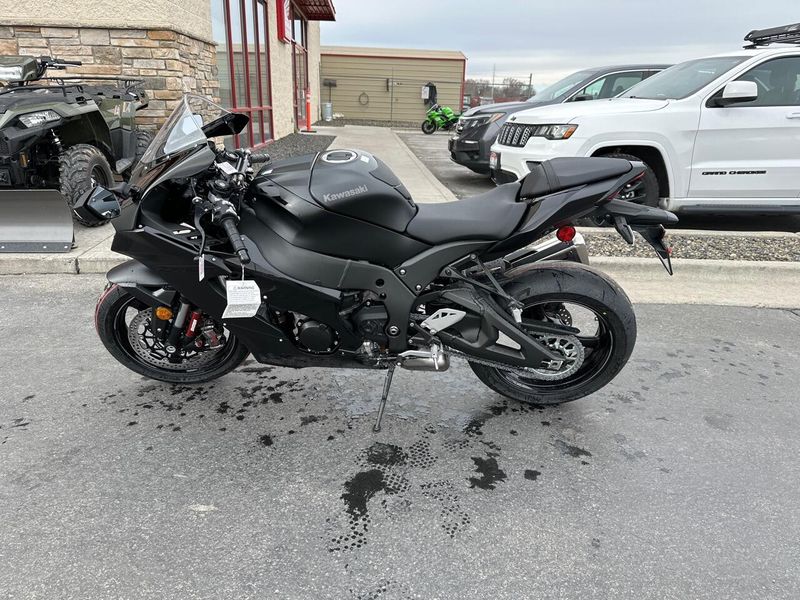 New 2025 Kawasaki NINJA ZX10R ABS | Edge Performance Sports
