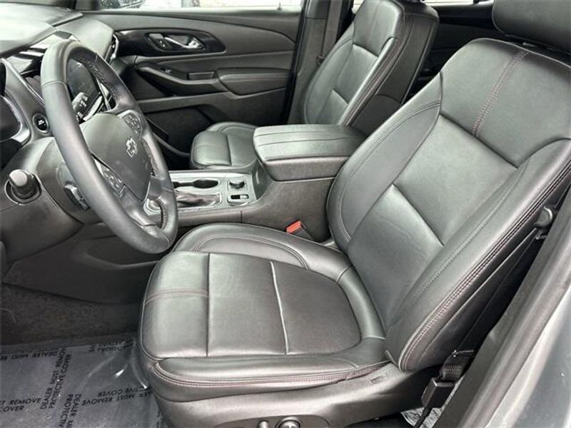 Used 2023 Chevrolet Traverse RSImage 19