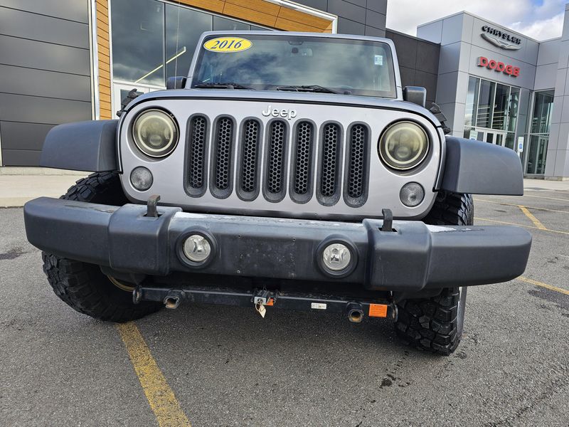 Used 2016 Jeep Wrangler JK RubiconImage 3