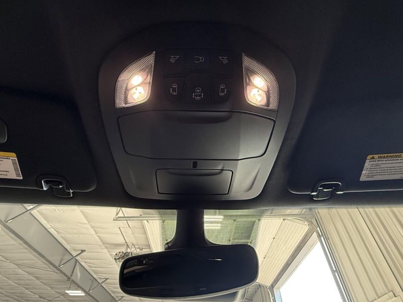New 2026 Chrysler Pacifica SelectImage 22