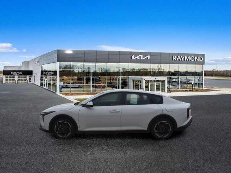 Used 2025 Kia K4 EXImage 7