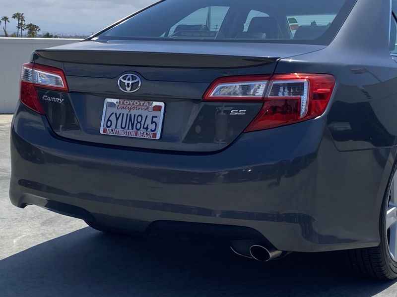 2012 Toyota Camry SEImage 4