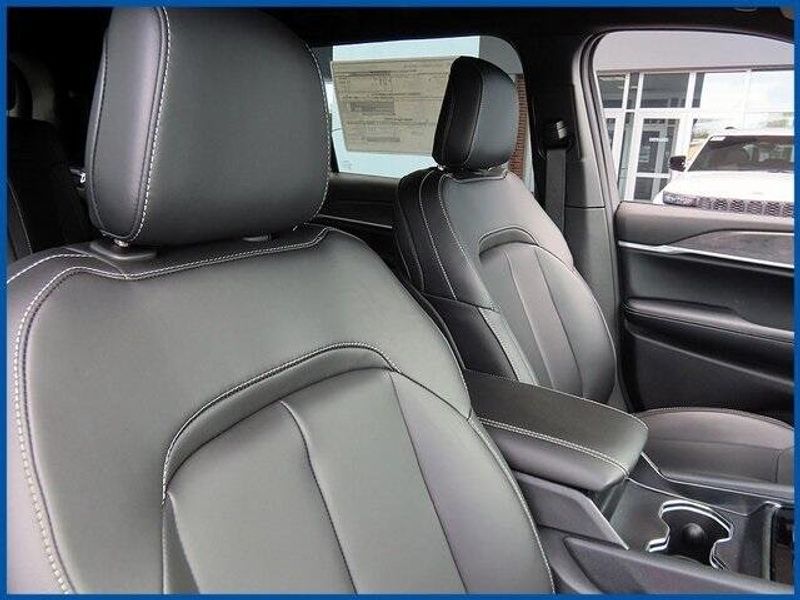 2025 Jeep Grand Cherokee L LimitedImage 9