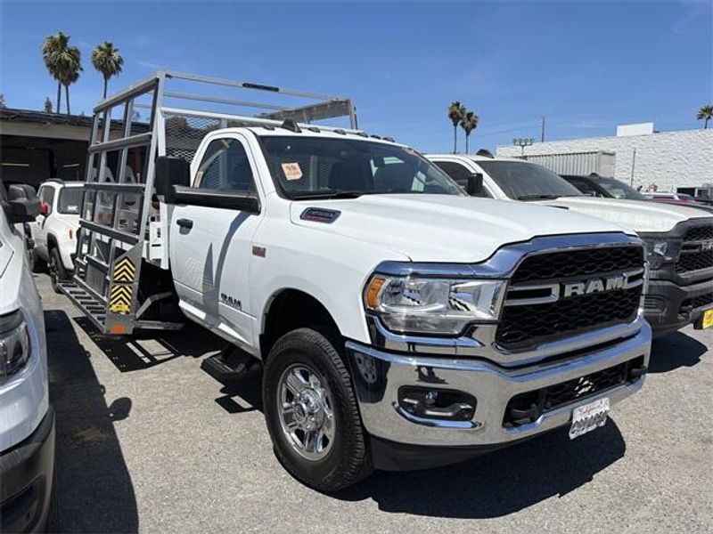 2019 Ram 3500 Tradesman photo 2