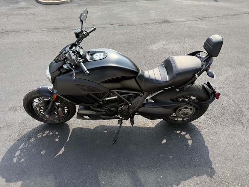 2015 Ducati DiavelImage 2