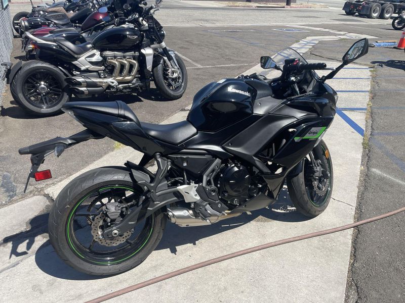 Used 2025 Kawasaki NINJA 650 Image 10