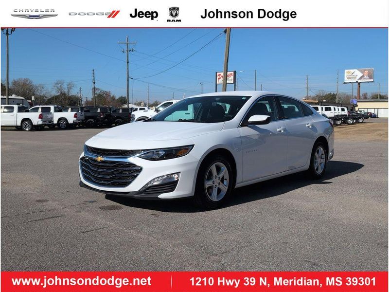 Used 2024 Chevrolet Malibu LTImage 1