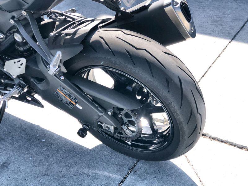 Used 2024 Kawasaki NINJA ZX-6R Image 21