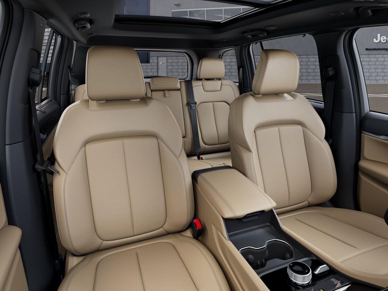 New 2026 Jeep Grand Cherokee Limited 4x4Image 16
