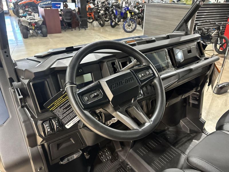 New 2026 Can-Am DEFENDER MAX XT HD11 WITH 10.25 IN. INFOTAINMENT Image 17