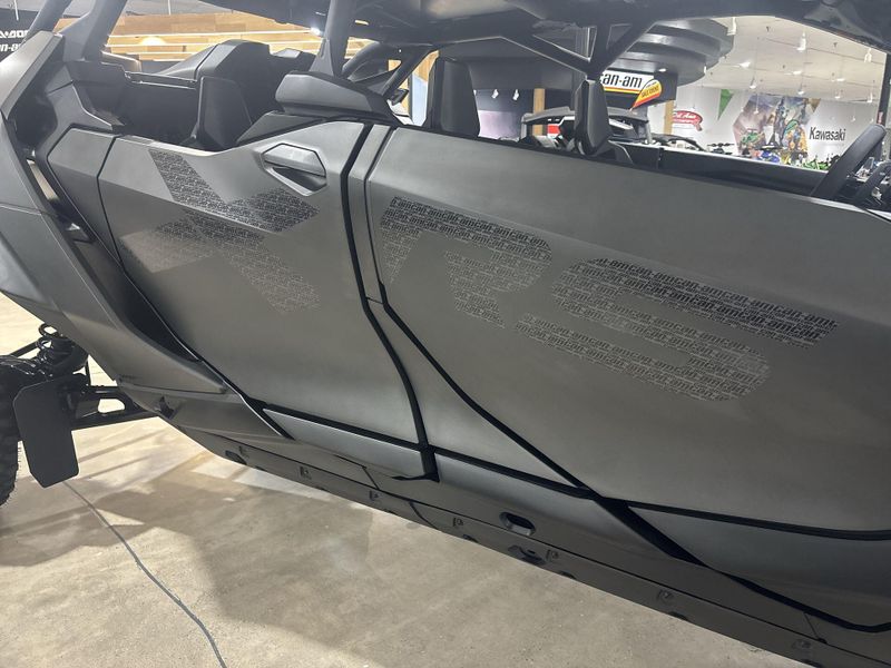 New 2026 Can-Am MAVERICK R MAX X RS 999T DCT Image 18