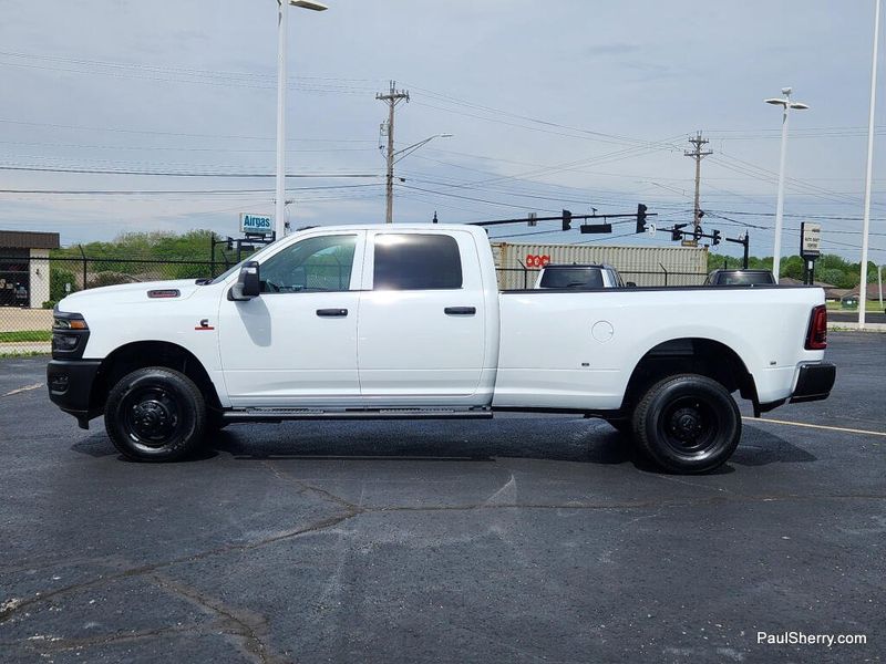 New 2026 RAM 3500 Tradesman Crew Cab 4x4 8' Box